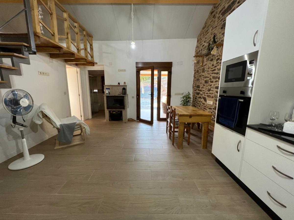 Casa De Piedra Barreirina Ferienhaus A Coruña